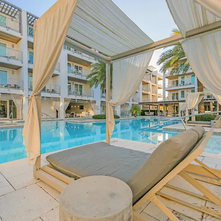 Villa The Pointe 1-134